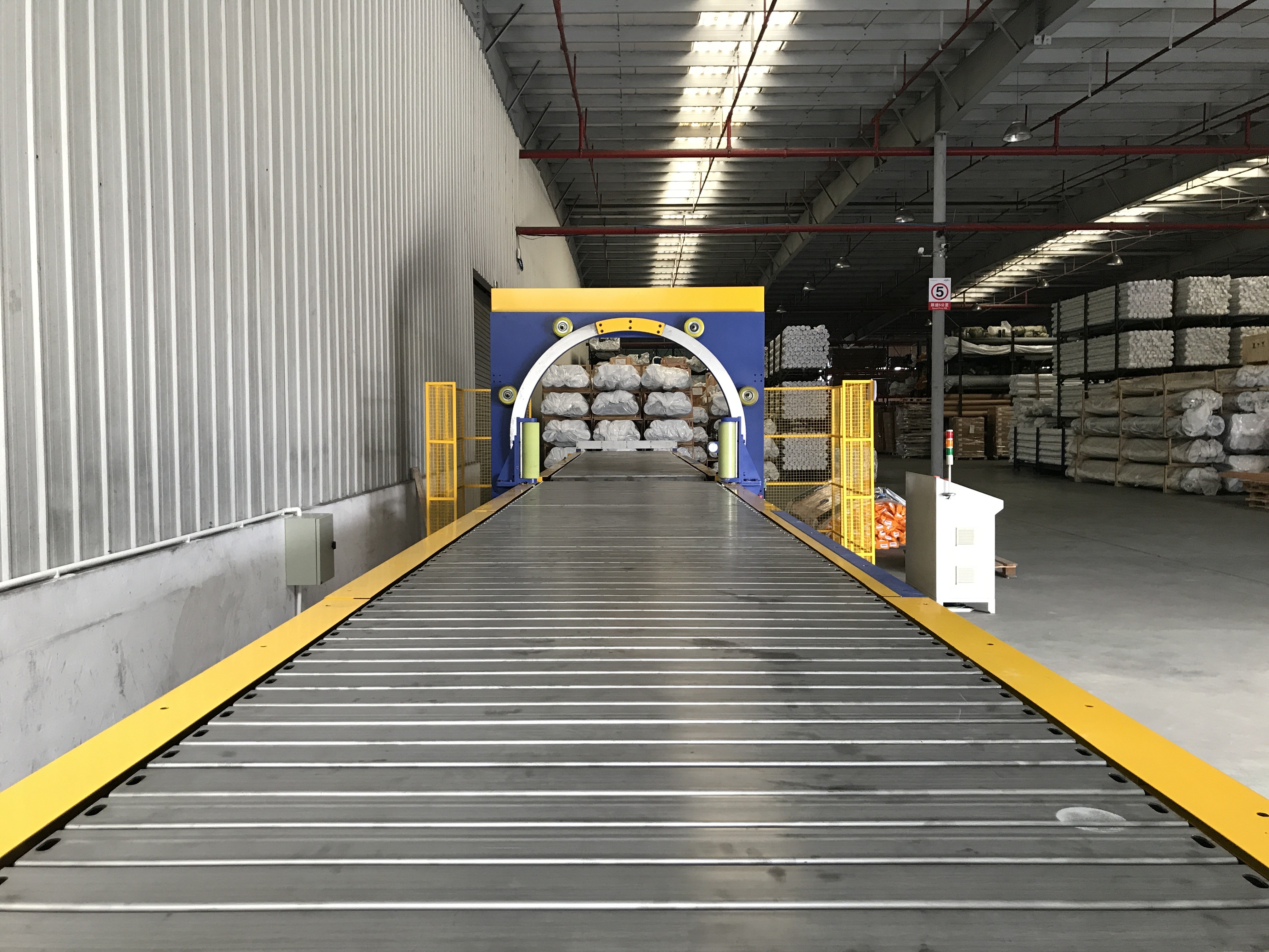 JINGLIN Horizontal Wrapping Machine GG1500 CE Approved Convey Power Voltage 380V 3phase 50Hz