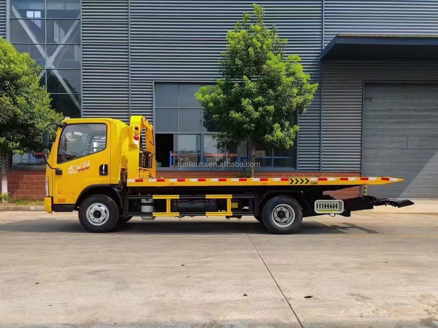 Factory Supply FAW JieFang Tow Truck Wrecker Road Rescue Recovery Truck Small Mini Flatbed Platform Tow Wrecker Truck