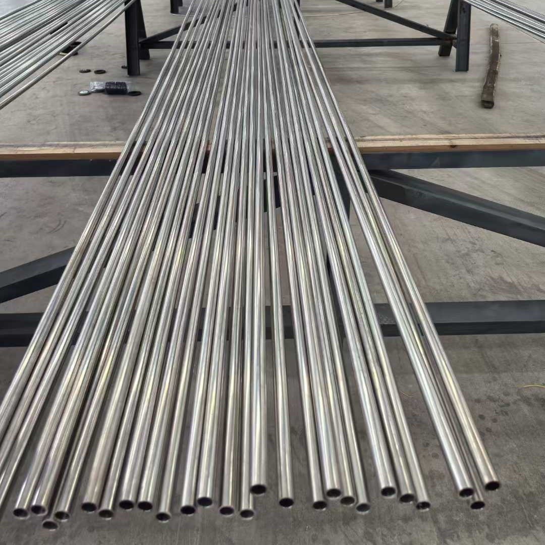 DN38MM SEAMLESS PIPE MATERIAL 316L STAINLESS STEEL ASME 836.19 SCHEDULE 40, ASTM A316L BEVELLED ENDS