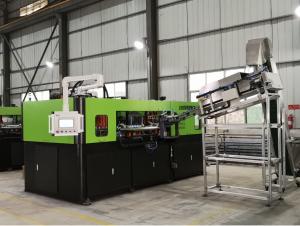China Cosmetic PET Bottle Blow Moulding Machine 6 Cavity Servo Transmission System wholesale