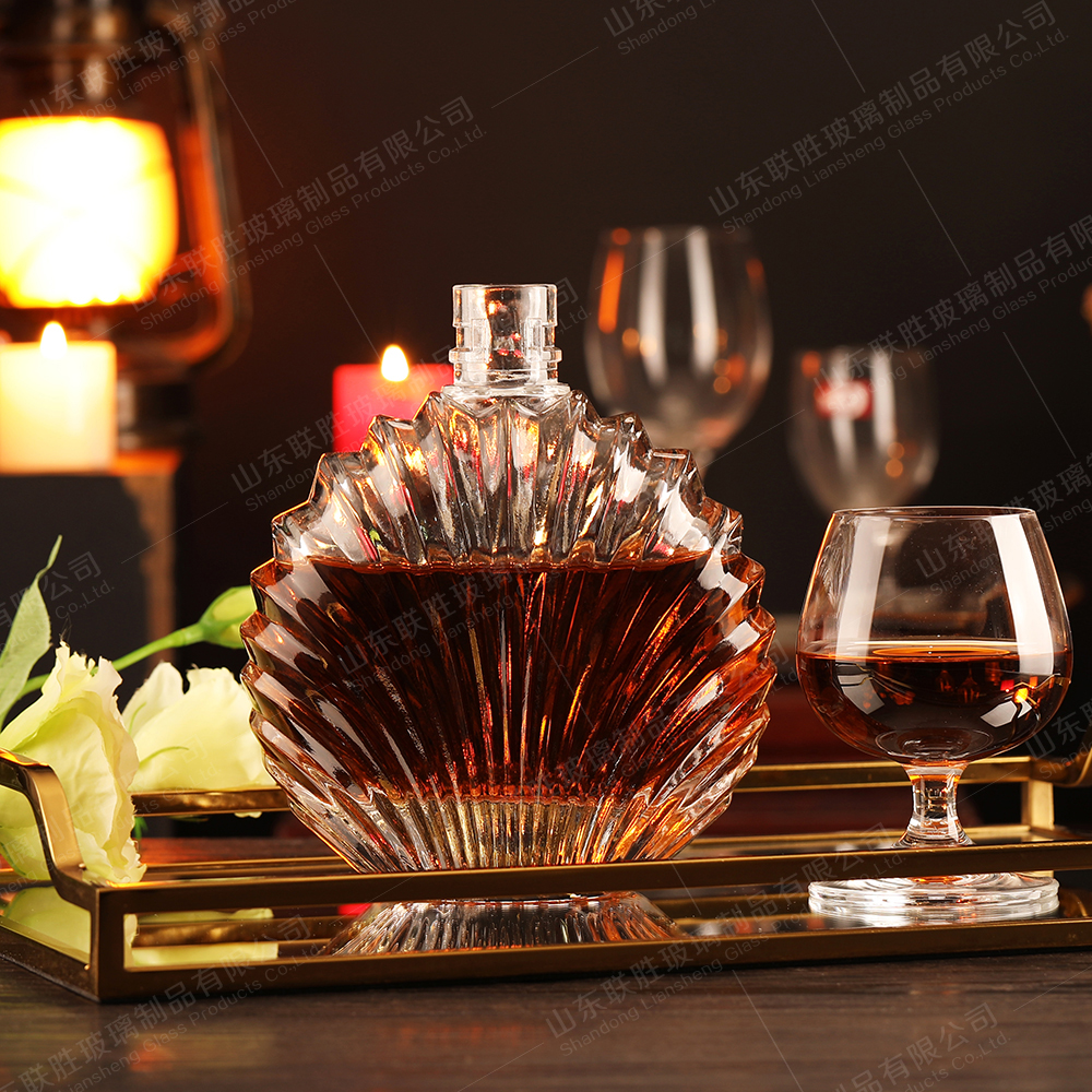 Clear Most Popular Style White Gin Wine Liquor Brandy Glass Bottles with Rubber Stopper