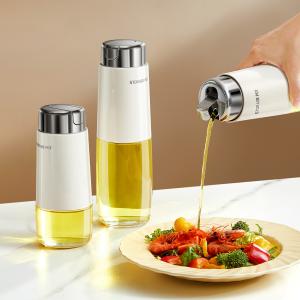 China 280ml 500ml Kitchen Glass Auto Flip Oil Dispenser Cooking Leakproof No Drip Stainless Steel Cap Oil Container Soy Sauce Bottle wholesale