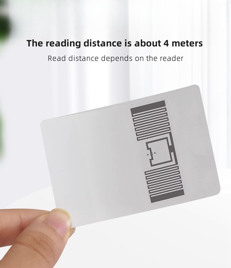 70*45mm 860-960Mhz Long Range Passive UHF RFID Label Tags for Apparel Supply Chain Retail Management