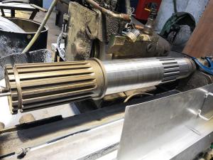 China Carburizing Straight Spline Gear Shaft 20Cr2Ni4 10mm Spline Width wholesale