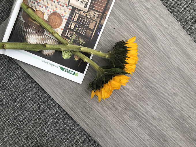 Grade AAA Porcelain Tile Flooring Wood Look 200x1000mm Thickness 10mm