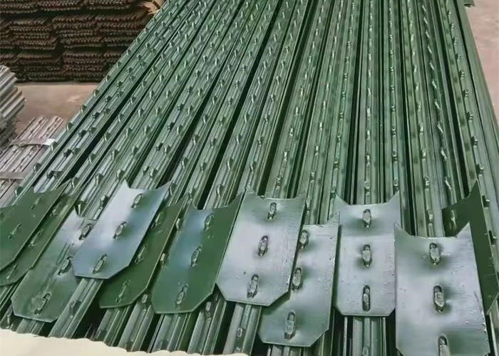 1.25 Lb Ft Studded T Fence Post 0.95lb T Post Black Or Green For Vineyard