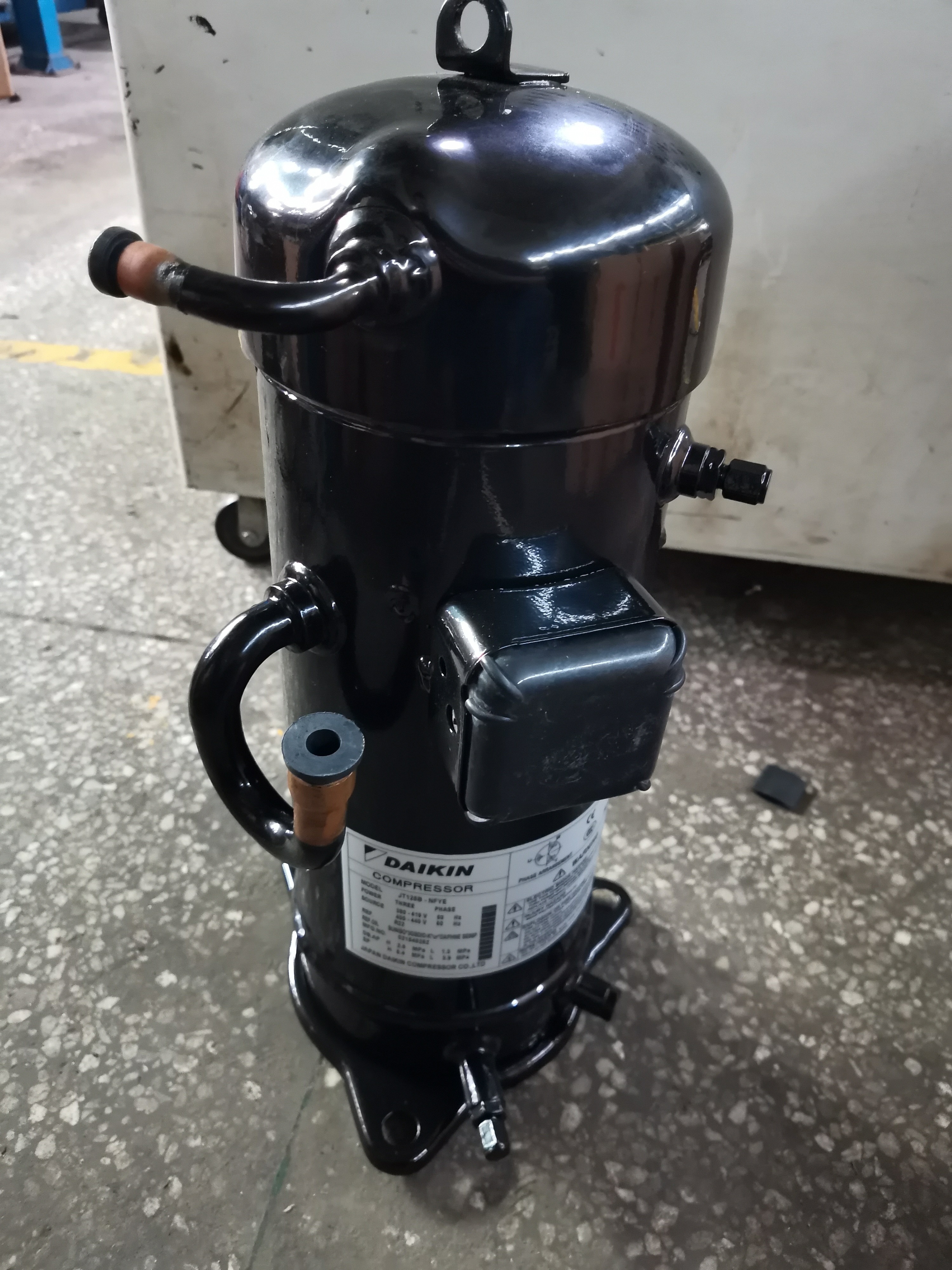 Stainless Steel Daikin JT85G-P8TJ 230V Air Conditioning Compressor