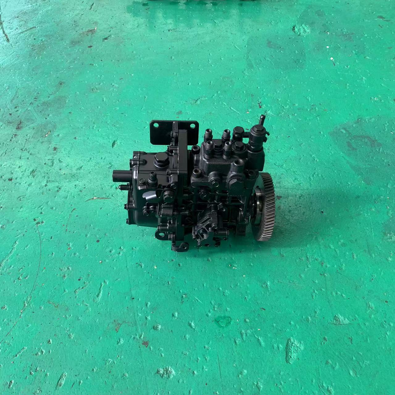 350Z Auto Spare Parts Car Engine Oil Pump For Yanmar 4TNV94 129900-32001