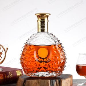 China Clear Glass Wine Bottle With Metal Cap 750ml XO Empty Glass Liquor Whiskey Bottle wholesale