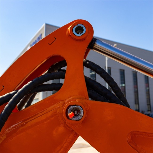 1tone Boom Swing Mini Hydraulic Excavator Digger With EPA HT10G