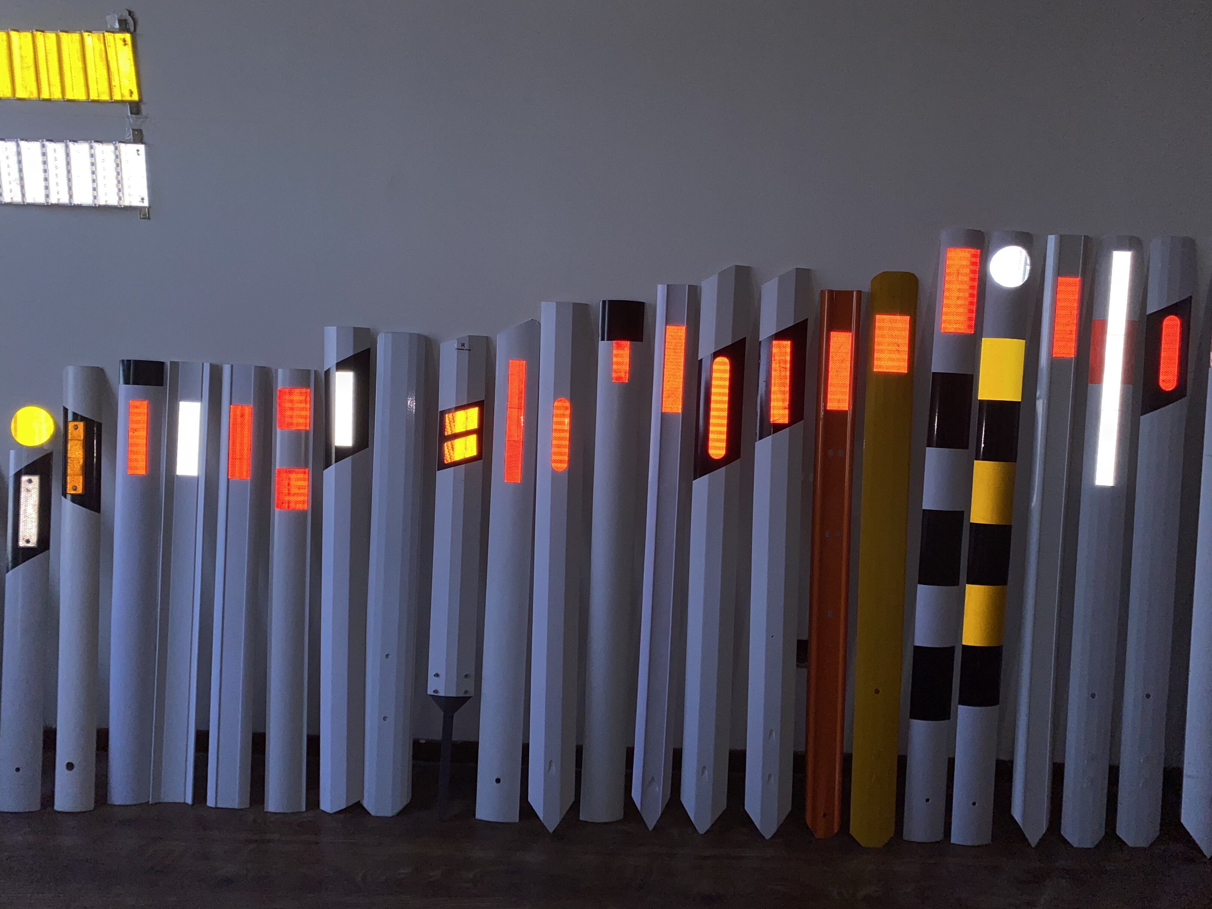 Customized PVC Reflective roadside post road delineators flexible delineator