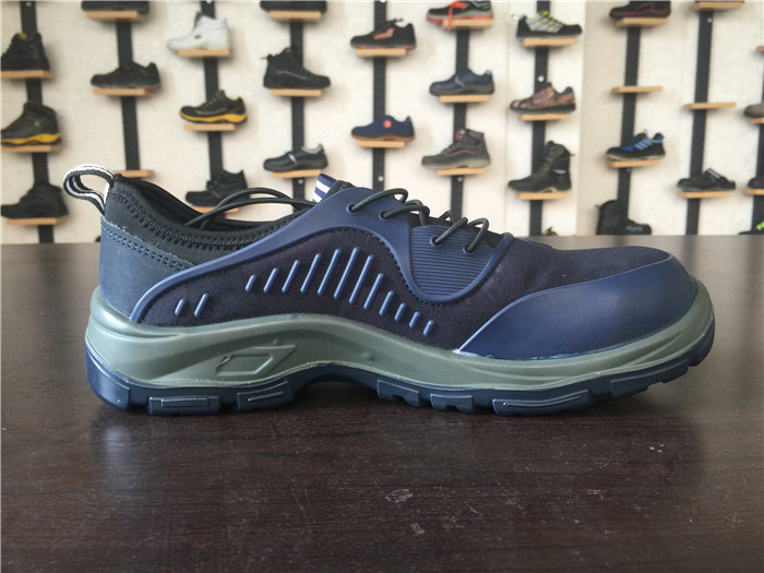 Elastic Band Comfortable Steel Toe Safety Shoes For Care Worker Easy Cleaning