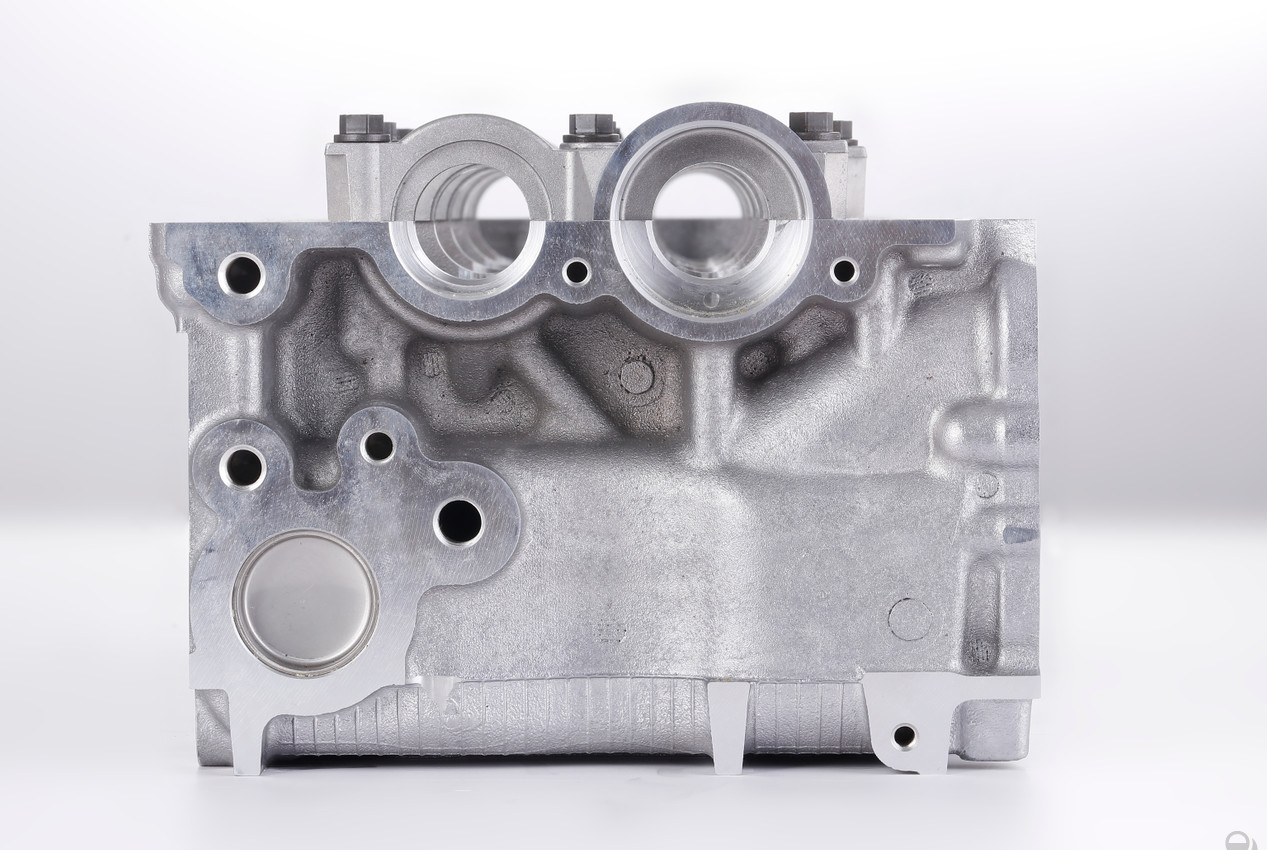 TOYOTA 1KD-FTV Diesel Engine Cylinder Head 1110130050 1110130080