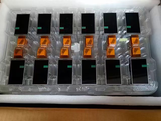 3" 186PPI 480×272 PMP Lcd Display 300cd/M2 RGB 4S1P WLED A030FL01 V2