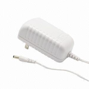 China 15W Universal AC power adapter , White Color Level V Power Supplies wholesale