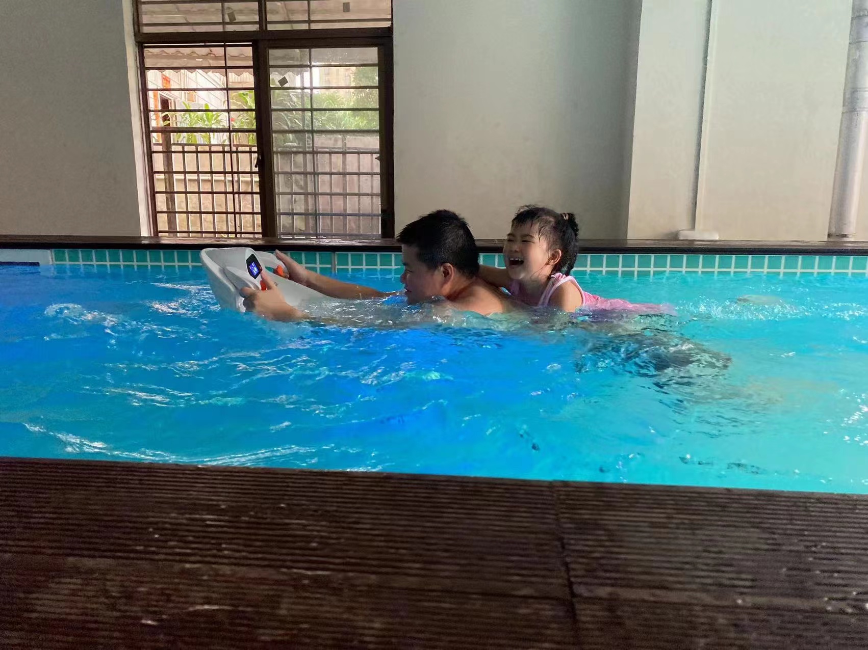 Rise Interior Fiberglass Portable Spa and Swimming Pool with Polymer Material Panels