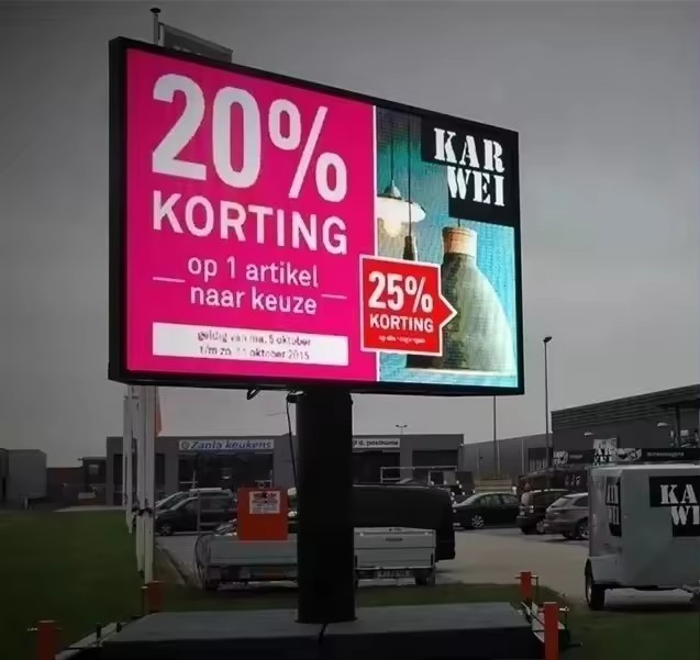 Full Color Outdoor LED Display with Impressive IP65 Protection and 3840Hz Refresh Rate