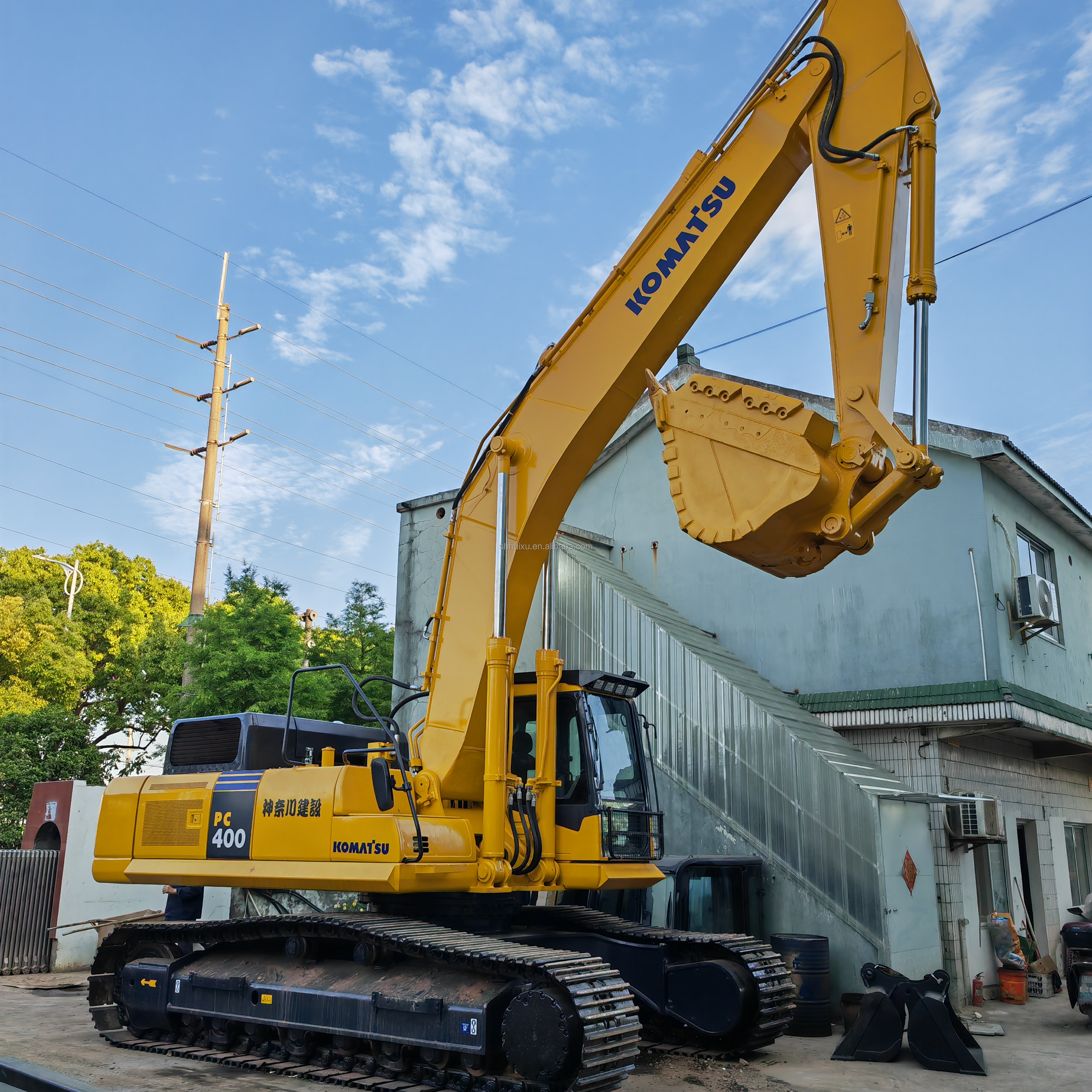 Used crawler excavators 40/20 ton/ Komatsu PC400 PC200 PC30 PC40/secondhand used road construction equipment Mining equipment