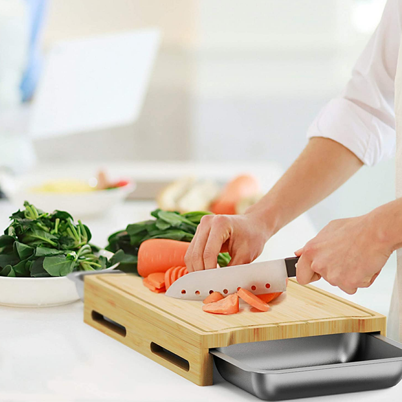 Custom Sustainable Rectangle Bamboo Chopping Board with Stainless Steel Drip Trays