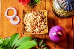 China clean 30*50 Yellow Palm Oil Crispy Fried Onion wholesale