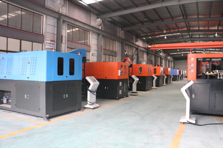 SMC PET Water Bottle Blowing Machine 20mm 24mm 28mm Making