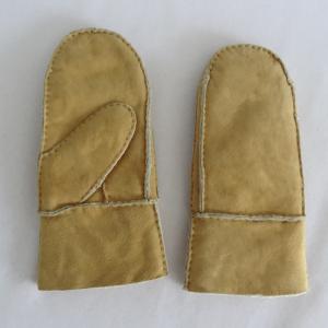 China Real Sheepskin Customized Mitten Lambskin Gloves Winter Sheepskin mitten Gloves wholesale