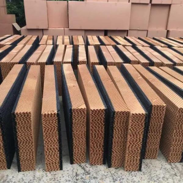 Long Use Time Chicken Farm High Water Resistant Outdoor Cooling System for Chicken House Evaporative Cooling Pads