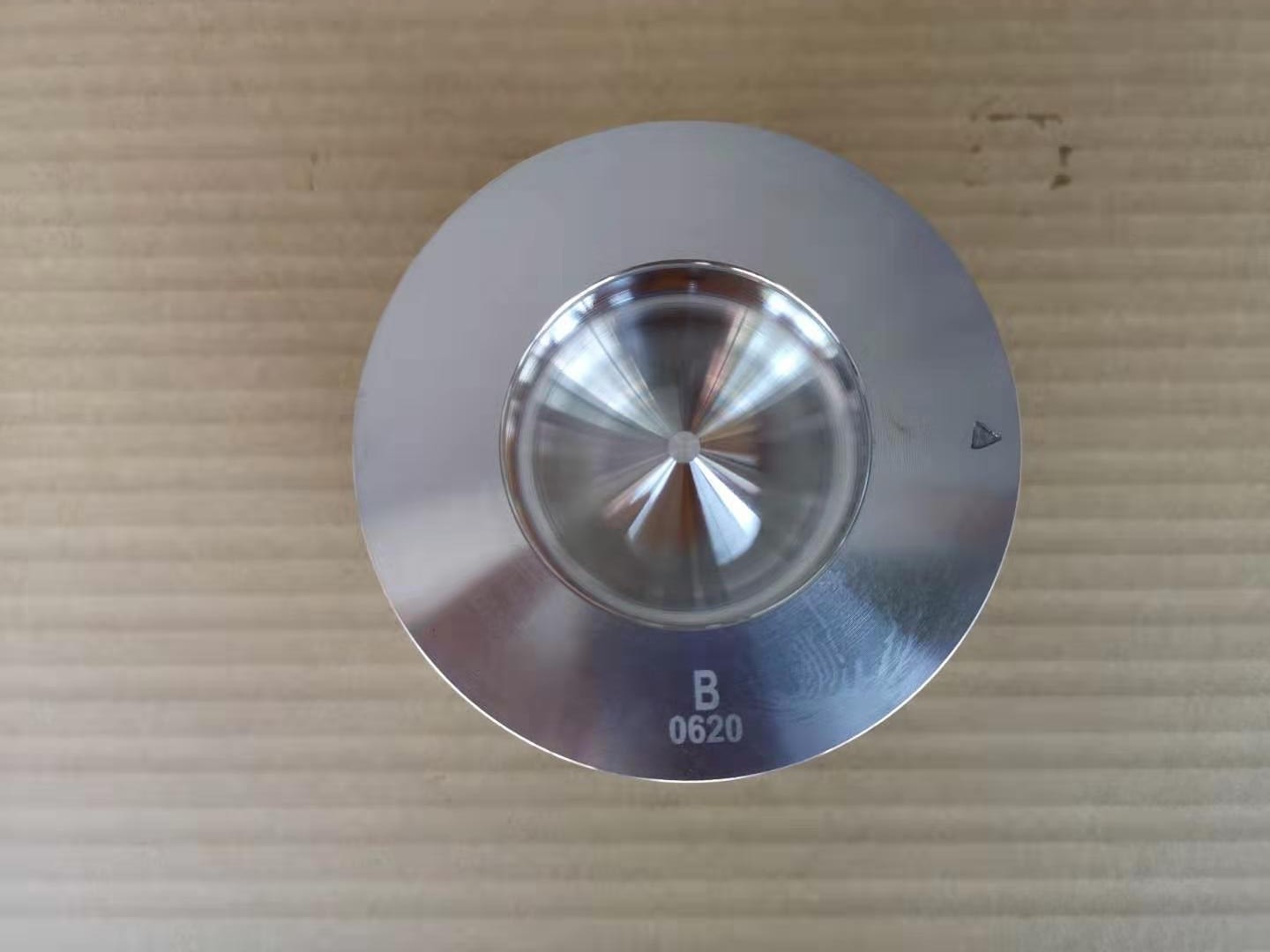 ISUZU 4HK1 6HK1 Engine Piston 8980410620 8980411412 Use In Light Truck And Medium Truck