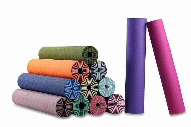 Indoor Kids Gymnastics Mat / Yoga Mat Roll Customized Color ISO 9001 Certificate