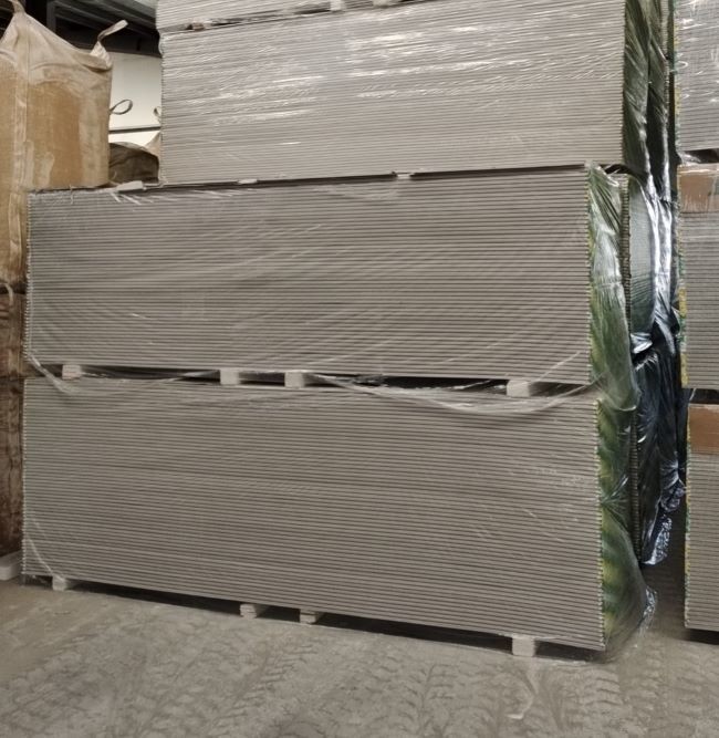 Interior Walls And Ceilings Regular Gypsum Board with Impact Resistance