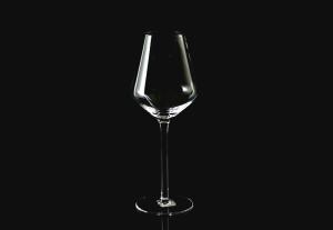 China Bar 520ml 265mm Hand Blown Lead Free Crystal Wine Glasses Rounded Body Clear wholesale