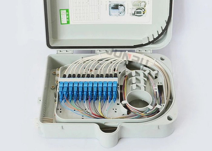 Pole Optical Fiber Distribution Box With Sc Adapter And Pigtails