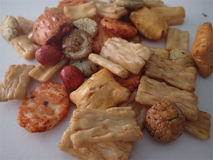 Japanese Wholesale Food Healthy Grain Snacks Mixed Rice Cracker&Peanuts Snack