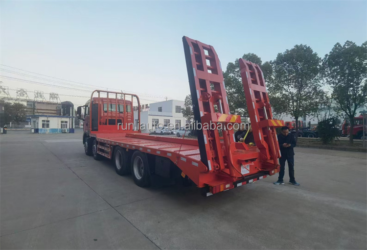 Export Euro II Reasonable HOWO 25ton Flat Low Bed Truck 9m Length Flat Bed Truck