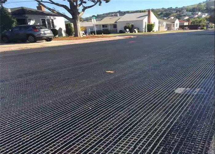 Self Adhesive Bitumen Coated Knitted Glass Fiber Geogrid