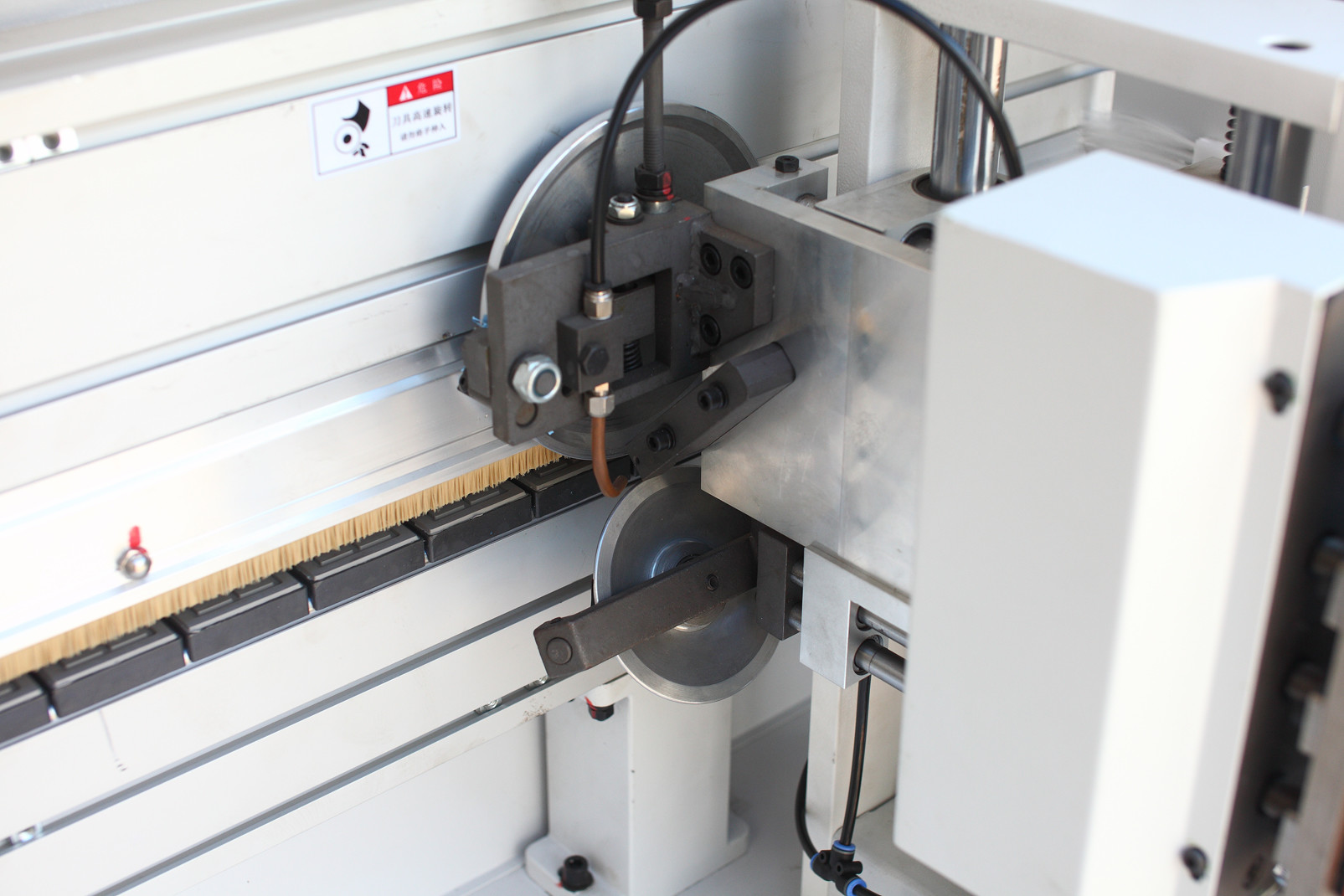 2MM Solid Wooden Edge Banding Machine