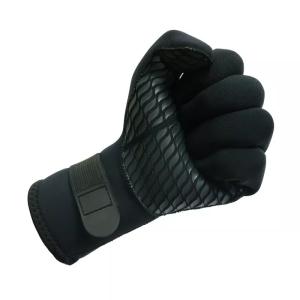 China Low price wholesale heavy industry work safety gloves with thick snow gloves wholesale