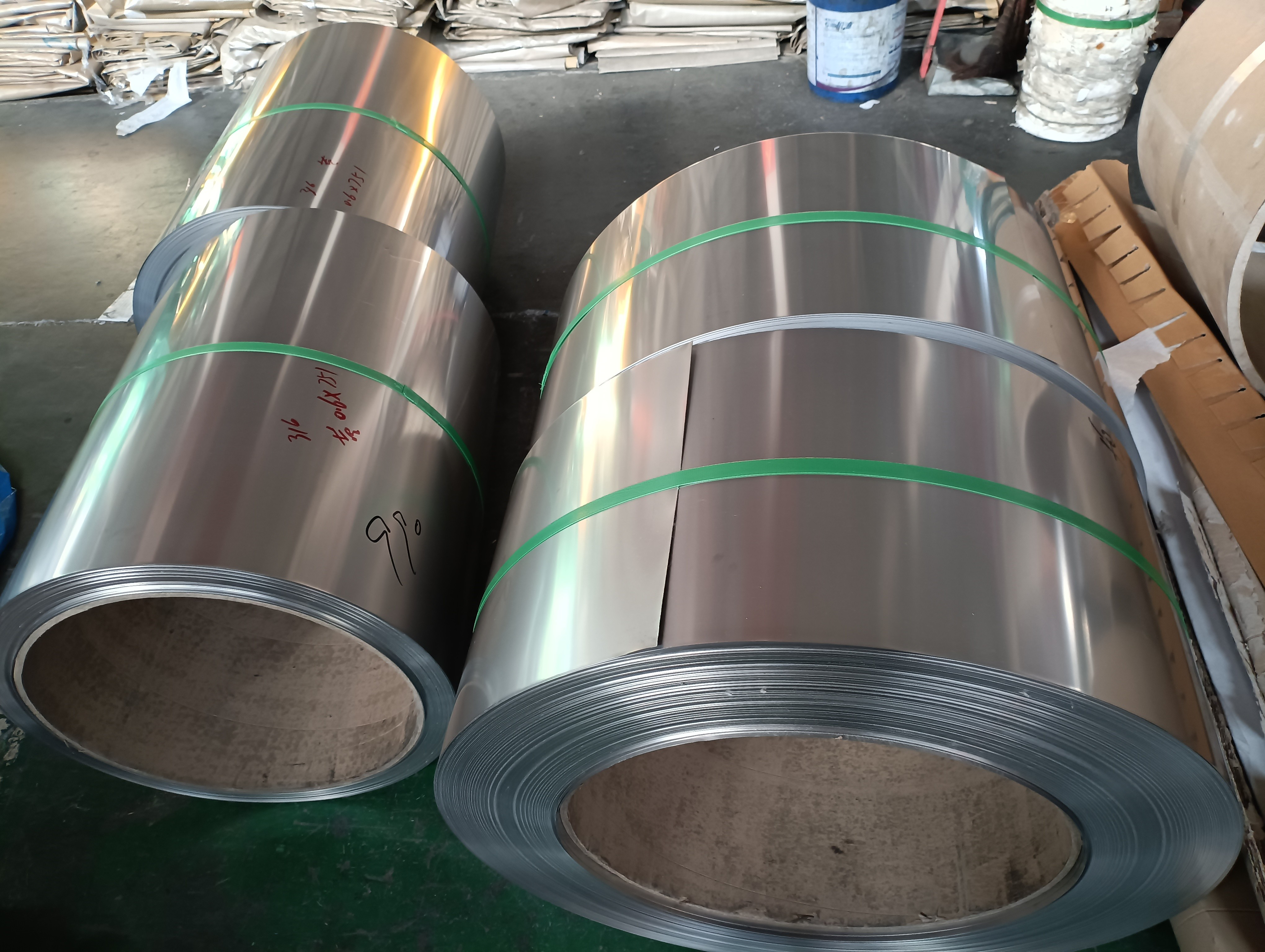 3.5mm-1550mm Astm 201 304 Stainless Steel Iron Sheet Coil for Building Decoration 8K Surface