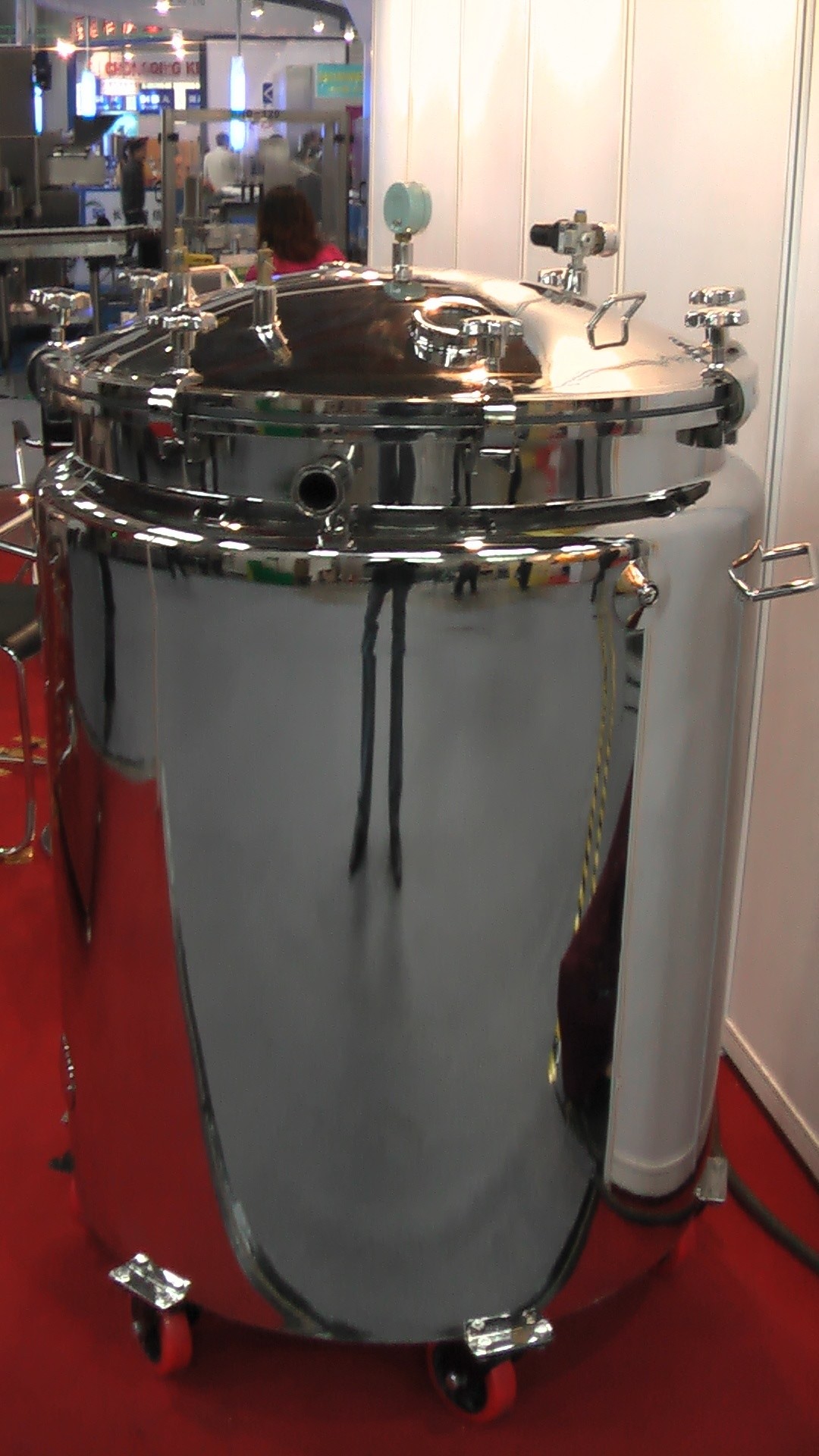 Moveable 200L Stainless Steel Water Storage Tanks With Mixer , Temperature Controlled