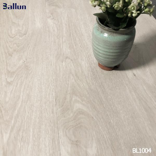 Thickness Below 10mm Hot Oak Vinyl Wood Laminate Flooring 4mm SPC Vinyl Flooring