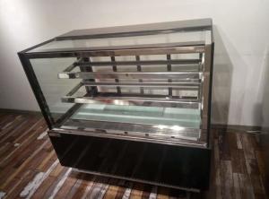 China Economic Right Angle Mini Cake Display Chiller CE wholesale