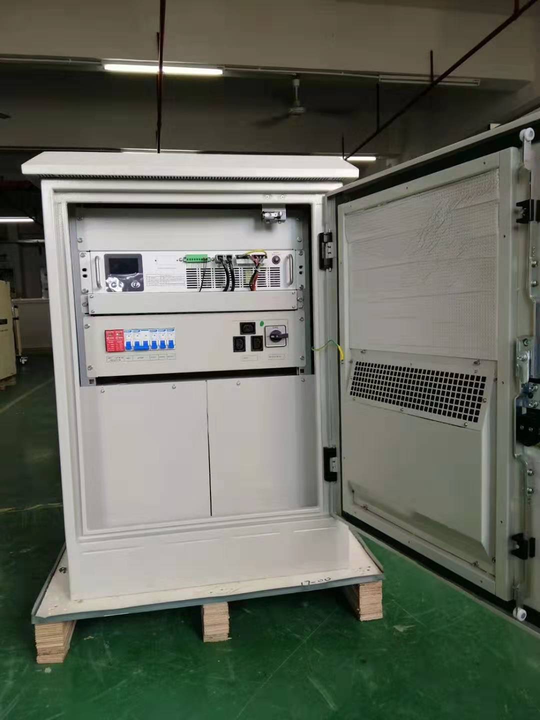 Outdoor Pure Sine Wave UPS , 3kva IP65 Uninterruptible Power Supply UPS