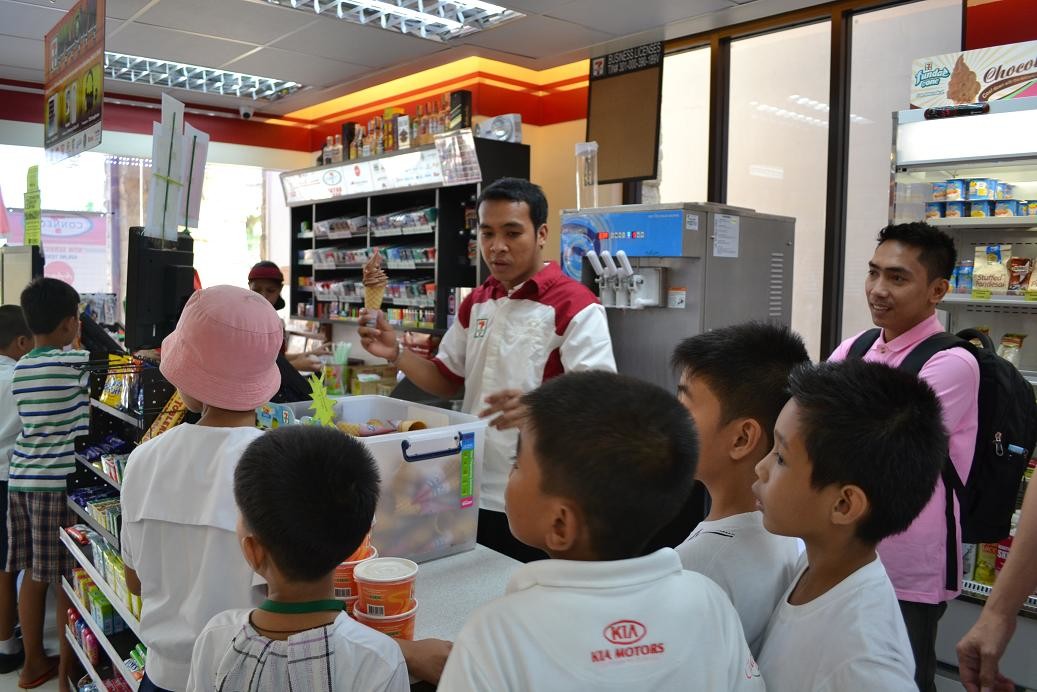 Purchased by 7-Eleven Oceanpower OP132BA Frozen Yogurt Machine