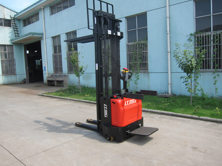1.2 Ton Electric Pallet Stacker / Walkie Pallet Lift Stacker For Small Working Aisle