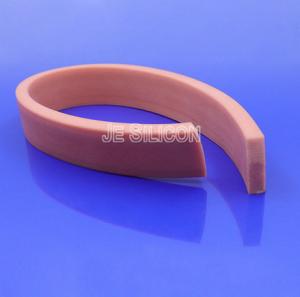 China 80A Anti UV Extruded Silicone Sponge Rubber Strips wholesale