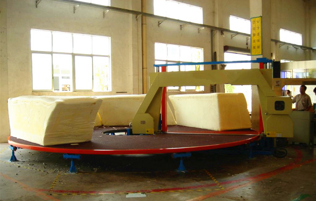 Auto Circle Rotary Horizontal Foam Cutting Machine , Polyurethane / Pu Sponge Cutter