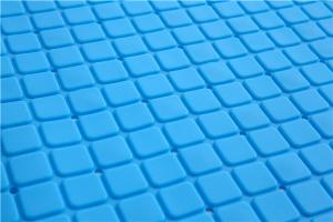 China PVC Plaid 69 × 39cm Anti Slip Tub Mats Waterproof Shower Rug wholesale