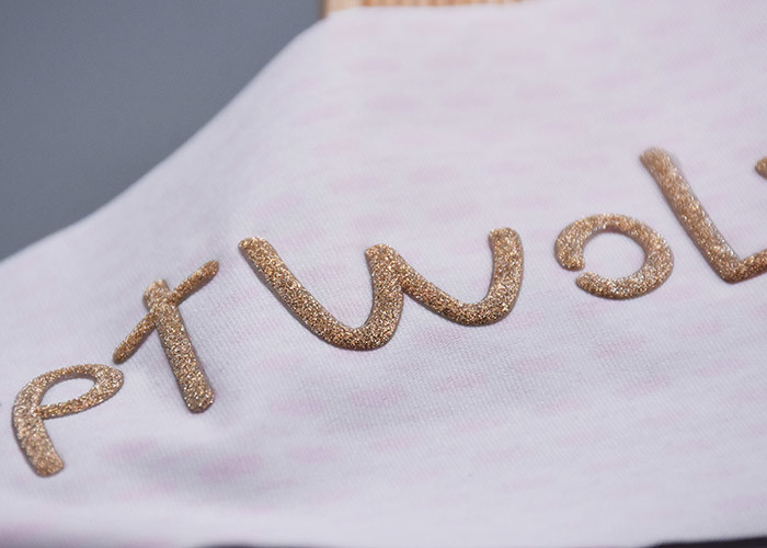 Custom Shiny Gold Logo Embossed Heat Transfer Labels For Clothing