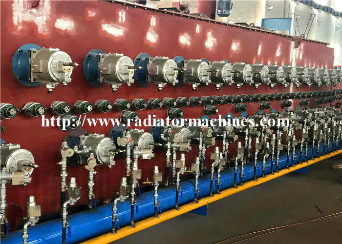 Gas 250-350KG / H Support Roller Hearth Furnace Bright Quenching For Hand Tools