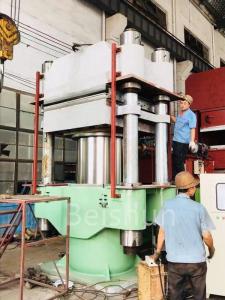China 1500 Tons Pressure Rubber Fender Hydraulic Vulcanizing Molding Machine Customized wholesale
